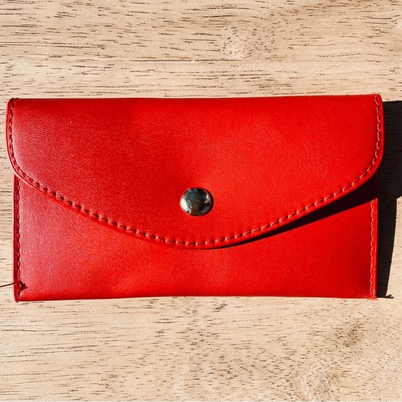 Classic Red Padded Chevron Leather 3 Compartment Handbag w. Gold Chain Crossbody - Picture 8 of 8